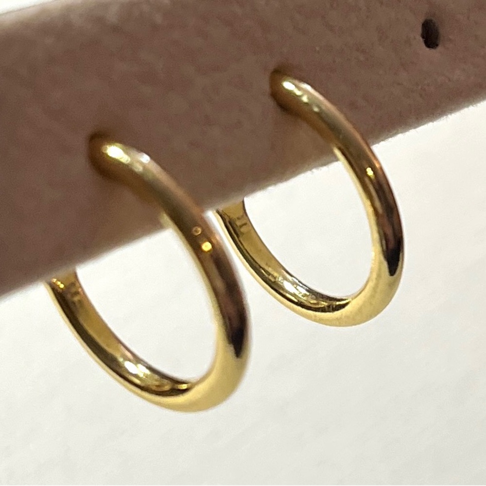 IBBCN Stamped Hoop Pierced Earrings Gold Vermeil 5/8 Inch Long 1/16" Thick